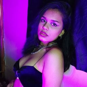 Meet your Posher, Ishika